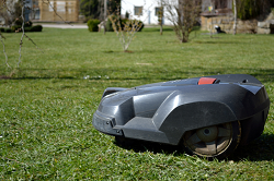 lawn mower robot
