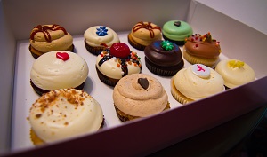 Folding Box with Baked Goods