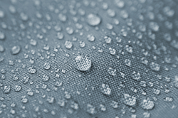 Water Drops on the Synthetic Fibers