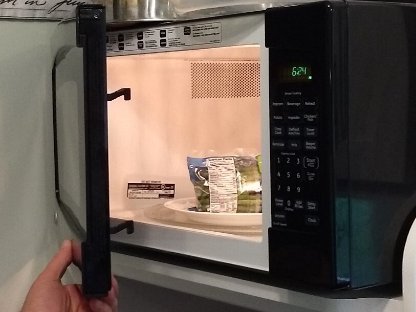With steamable pouches, just 5 minutes in the microwave can turn fresh produce into freshly cooked produce. green beans pouch in microwave